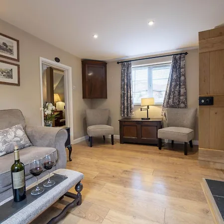 1 School Lane Holiday home